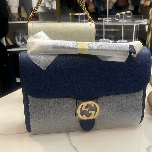 Brand new Gucci interlocking Large cross body Shoulder Bag - Picture 5 of 15